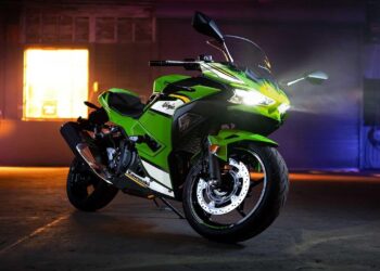 Moto esportiva começa a redefinir o conceito de uso diário e diversão no fim de semana