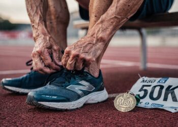 Homem de 82 anos chama atenção ao apresentar condição física comparada à de alguém de 30