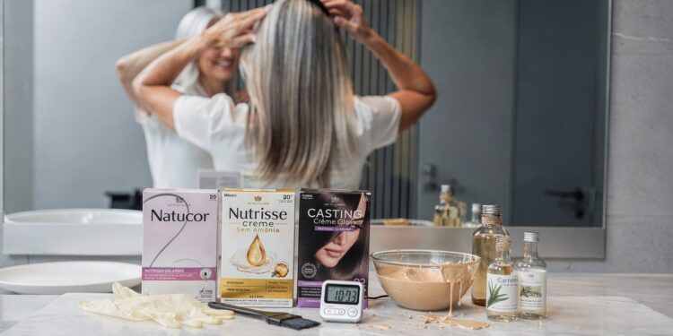 Adeus fios grisalhos: conheça as 3 melhores colorações sem amônia e sem chumbo