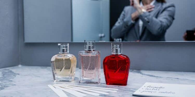 Cinco perfumes femininos da O Boticário que viraram escolha segura para quem busca fixação e elogios