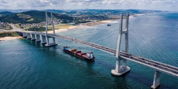 Com 40 metros de altura acima do nível do mar, mastros da Ponte de Guaratuba serão mais altos que o Cristo Redentor