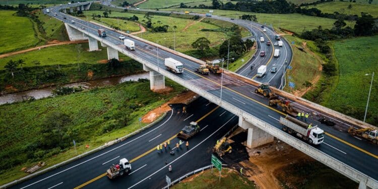 Pavimentação da PR-160 entre Imbaú e Reserva soma 28,36 km e passa de R$ 187 milhões em investimento