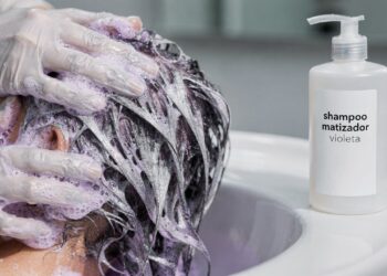 6 shampoos a partir de R$ 21 disfarçam fios brancos e restauram a tonalidade sem agredir com química intensa
