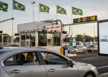 Nova lei propõe pedágio gratuito para idosos e pode beneficiar mais de 32,1 milhões de condutores