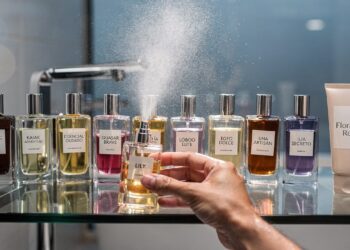 Dez perfumes acessíveis com fixação prolongada já surgem como alternativa real às grifes estrangeiras