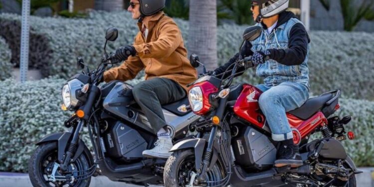 Nova mini Honda faz até 50 km por litro, custa US$ 2 mil e chama atenção pelo visual compacto