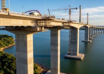 Ponte de Guaratuba atinge 94% de execução e entra na fase final de concretagem