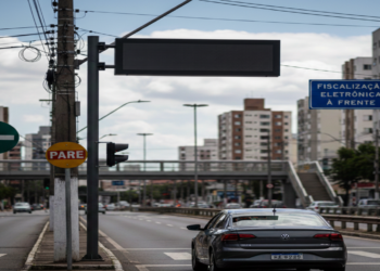 Radares passarão a multar infrações administrativas, não apenas violações de trânsito