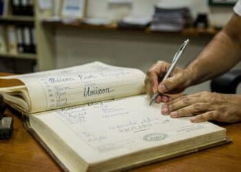 A mistura de nomes dos pais e sufixos dos EUA definiu uma geração de registros civis de criatividade sem limites