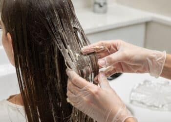 5 máscaras de hidratação profunda para quem danificou o cabelo com química e recuperar seus fios