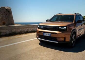 Fiat prepara "sucessor do Uno" para 2026 no Brasil produzido em Betim (MG) com motor turbo eletrificado e até 130 cv