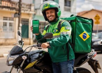 Lei em vigor mantém IPVA zero para motos em 2026 com isenção automática até 170cc e alcance de 896 mil donos