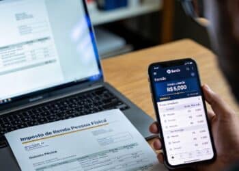 Receita Federal emite alerta sobre Pix acima de R$ 5 mil e orienta sobre declaração em 2026