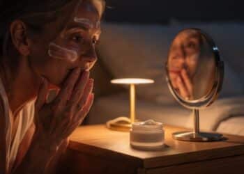 5 cremes noturnos que ajudam a tratar rugas profundas em quem tem 45 anos ou mais