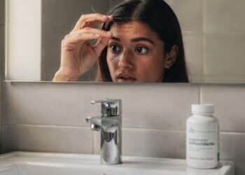 Adeus cabelos brancos e finos: O antioxidante mestre que previne fios brancos