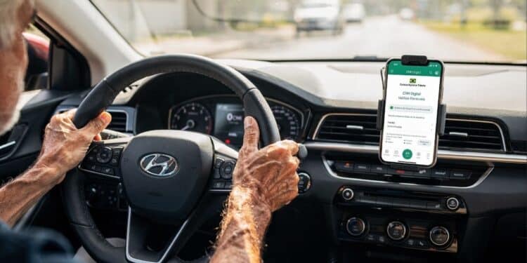 Motoristas com 50 anos ou mais passam a ter novas regras para renovar a CNH em todo o Brasil