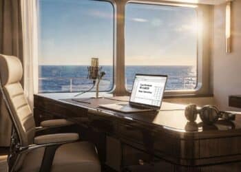 Jovem troca aluguel por cruzeiro de US$ 300 mil e pretende viver com R$ 10 mil mensais "all inclusive" pelo mundo