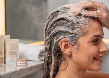Adeus cabelos brancos: essa escolha muda tudo para cobrir 100% a raiz dos seus cabelos grisalhos em apenas 7 minutos