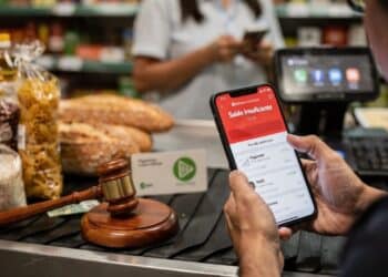 Após reter Pix de R$ 2.531 por erro, homem é condenado na Justiça a devolver valor e pagar R$ 3.500 de indenização