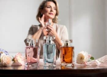 4 perfumes nacionais que entregam fixação de até 8 horas por menos de R$ 100