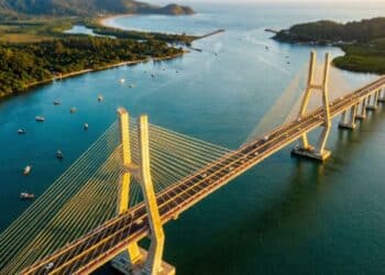 Megaponte de R$ 400 milhões será concluída em 2026 e deve acabar com travessia por balsa no Paraná