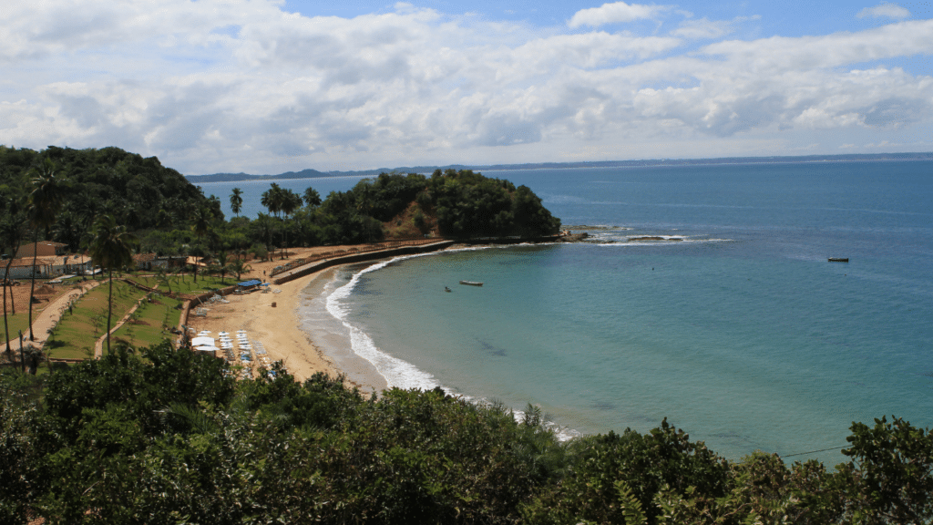 Praia do Nordeste vence ranking global com águas cristalinas e preservação, se tornando o destino mais disputado para 2026
