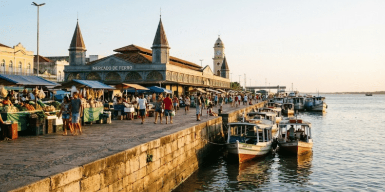O mercado é um patrimônio vivo onde se negociam ingredientes que não existem em nenhum outro lugar do planeta
