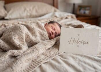 7 nomes femininos clássicos que voltaram a ganhar destaque nos registros civis