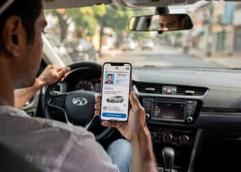 Multa pesada será imposta a motoristas que não portarem dois documentos exigidos pela legislação