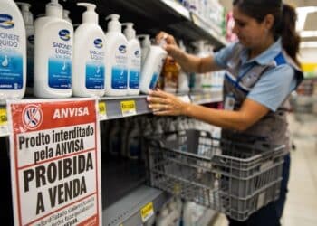 Anvisa determina remoção imediata de sabonetes das prateleiras de farmácias em todo o Brasil