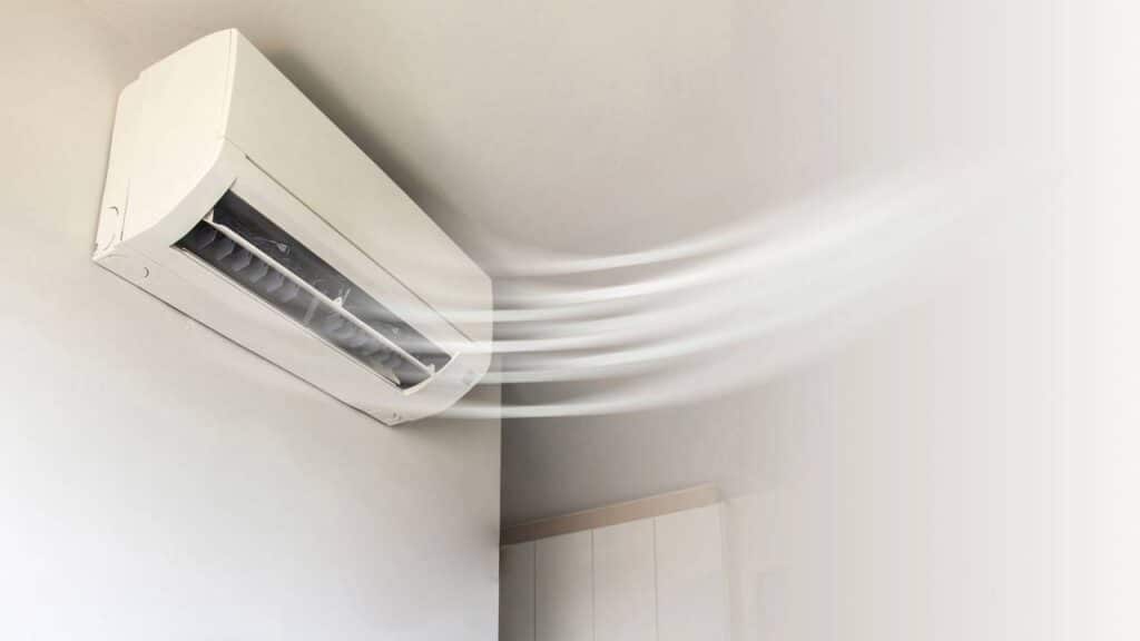 Comunicado acende alerta para quem usa ar-condicionado e ventilador durante o forte calor no Brasil