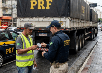 A multa automática de R$ 1.467 que motoristas ignoram em 2026