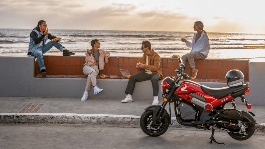 Honda Navi em divulgação no litoral - Créditos: Divulgação