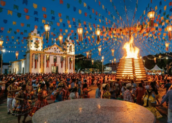 A grandiosidade do Parque do Povo iluminado para o São João (Imagem ilustrativa)