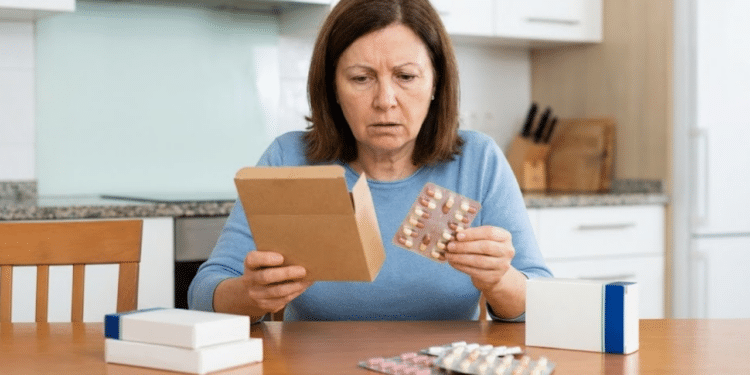 Anvisa manda recolher remédios por erro grave na embalagem