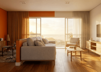 Contraste entre sala desvalorizada e ambiente preparado com home staging