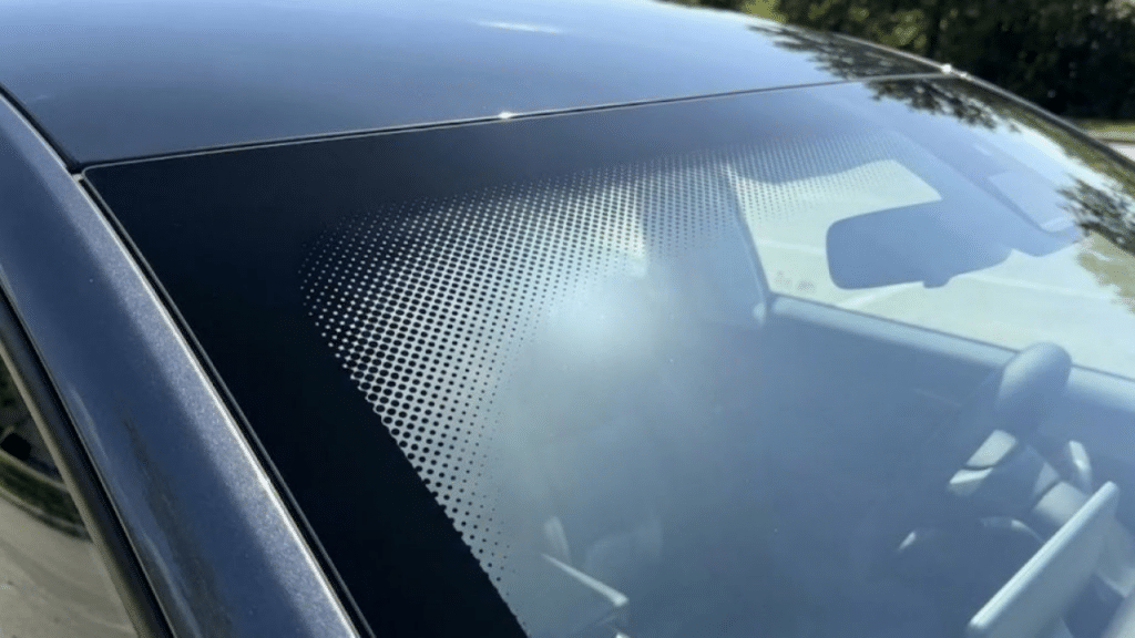 Pontinhos no vidro do carro distribuem calor protegem cola e evitam trincas