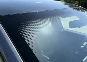 Pontinhos no vidro do carro distribuem calor protegem cola e evitam trincas