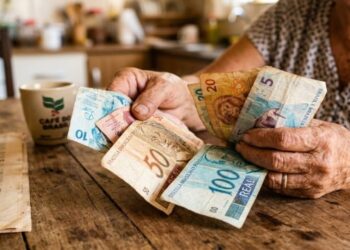 Essas cédulas de R$ 1 a R$ 100 estão saindo de circulação no Brasil e Banco Central emite alerta