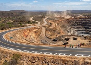 Megaprojeto de empresa canadense muda rota de rodovia federal para explorar ouro escondido no sertão nordestino ao longo de 20 anos, com investimento de R$ 1 bilhão