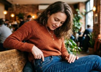 A 'função secreta' do pequeno bolso dentro da calça jeans e sua história surpreendente