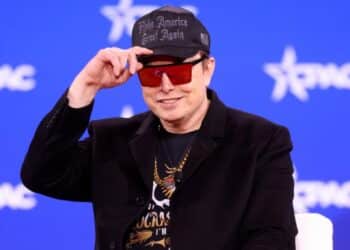 O 'segredo' para Elon Musk conquistar quase 500 bilhões de dólares a mais em sua fortuna em apenas um ano