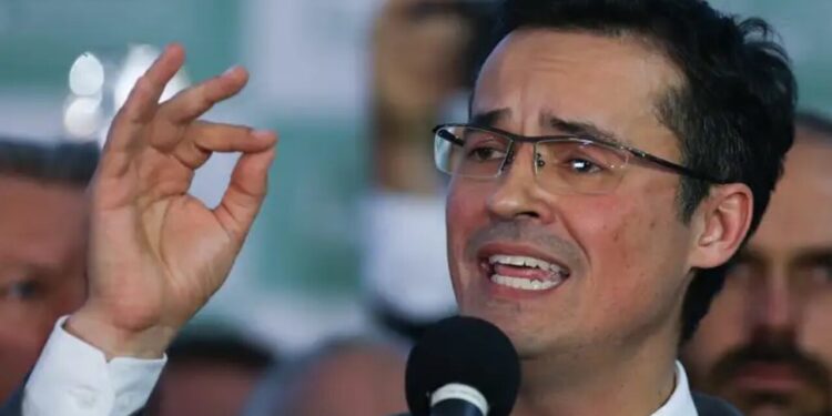 Deltan Dallagnol reage e aciona PGR após decisão de Moraes sobre operação contra jornalista