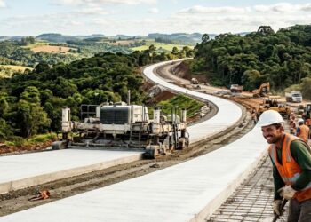 Paraná anuncia megainvestimento de R$ 164 milhões em rodovia de concreto em Sapopema para facilitar o escoamento da produção e promover crescimento social e econômico