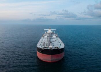 Irã anuncia fechamento do Estreito de Ormuz para EUA, Israel e Europa e eleva tensão global