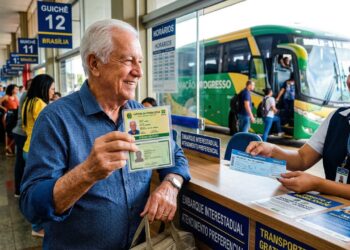 Quem tem mais de 60 anos pode solicitar documento que dá acesso a vários benefícios garantidos por lei