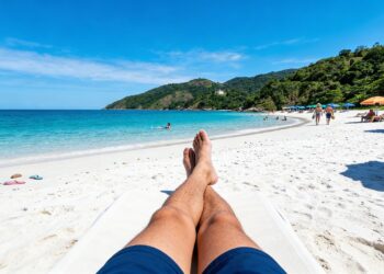 Praia do Nordeste é eleita a melhor do mundo em ranking recente e atrai turistas internacionais