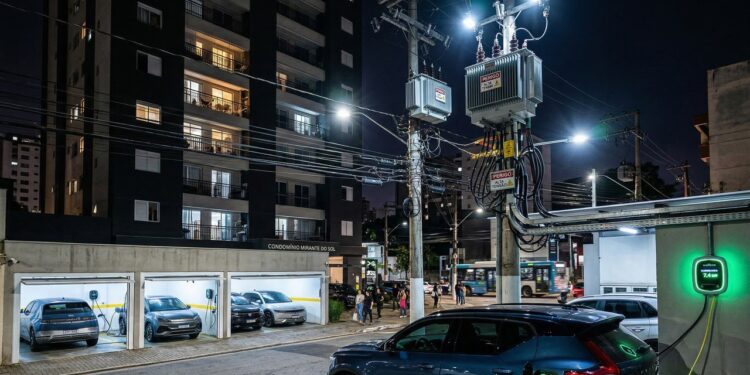 O futuro dos carros elétricos enfrenta novo desafio que vai muito além da falta de carregadores