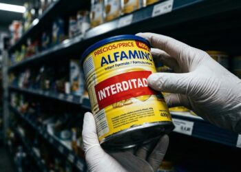 Anvisa manda retirar 10 lotes de fórmula infantil do mercado após alerta de composição