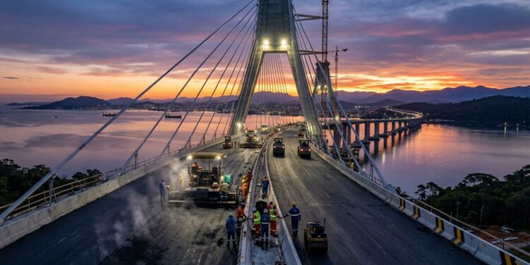 Com mais de R$ 400 milhões e trecho principal de 1.240 metros, a Ponte de Guaratuba avança para a reta final da obra